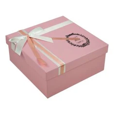 ரிப்பன் இமைகளுடன் அலங்காரமான இனிப்பு பரிசு பெட்டிகள்