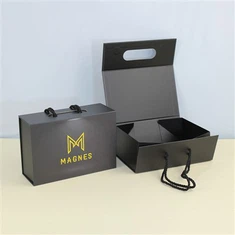 கைப்பிடியுடன் மேட் கருப்பு மடிப்பு பெட்டி